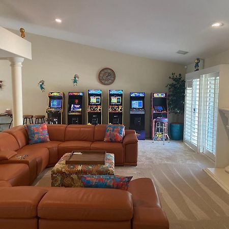 Coachella Chill: Luxury 4Br/4King Paradise Retreat Indio Luaran gambar
